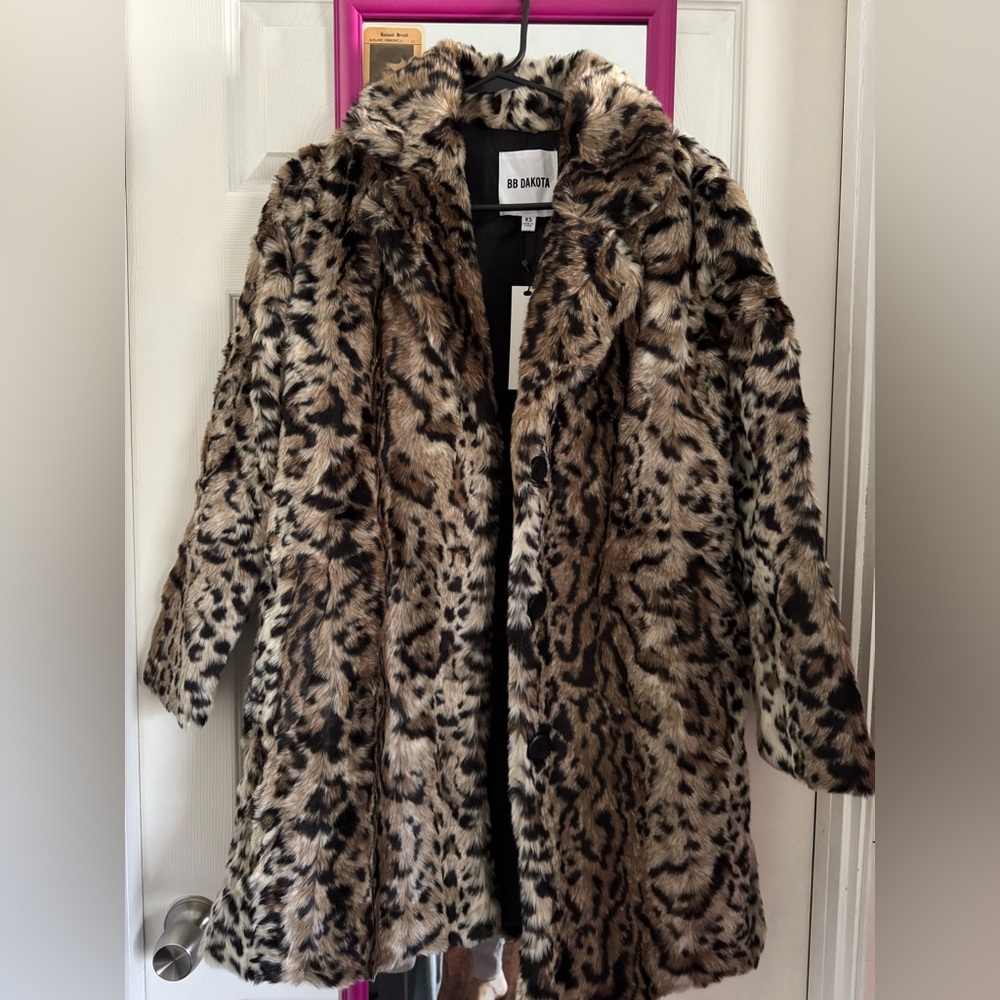 BB Dakota Coat Leopard Faux Fur